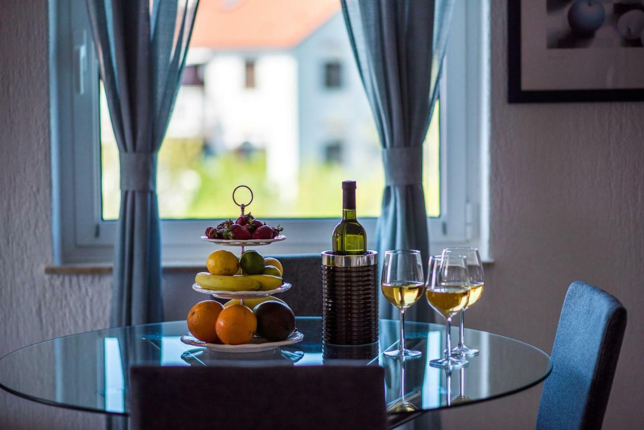 Apartment Luna Малинска Екстериор снимка
